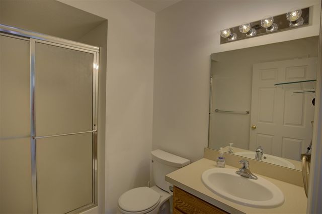 920 Oakbrook Drive, Jackson, MI 49203