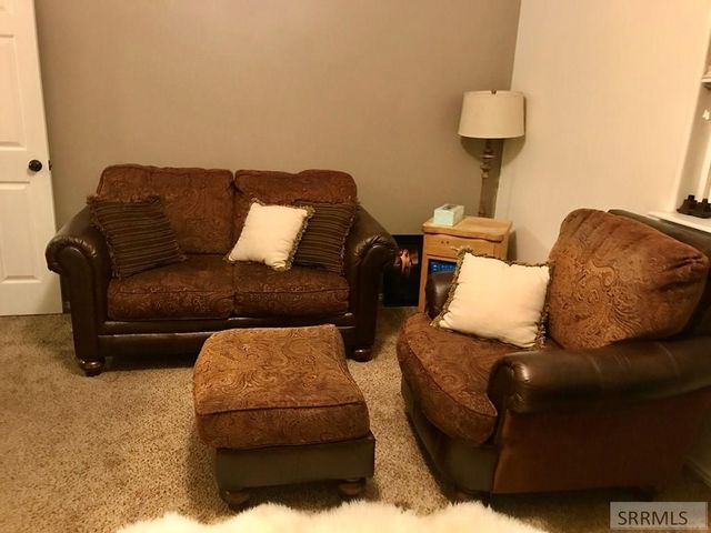 124 Tamarack Avenue, Rexburg, ID 83440