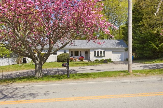 278 Green End Avenue, Middletown, RI 02842