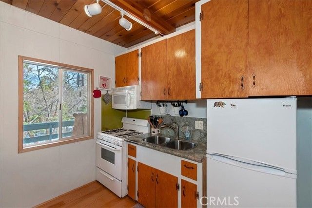 1370 Primrose Court, Big Bear Lake, CA 92315