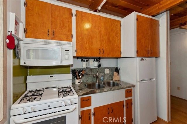 1370 Primrose Court, Big Bear Lake, CA 92315