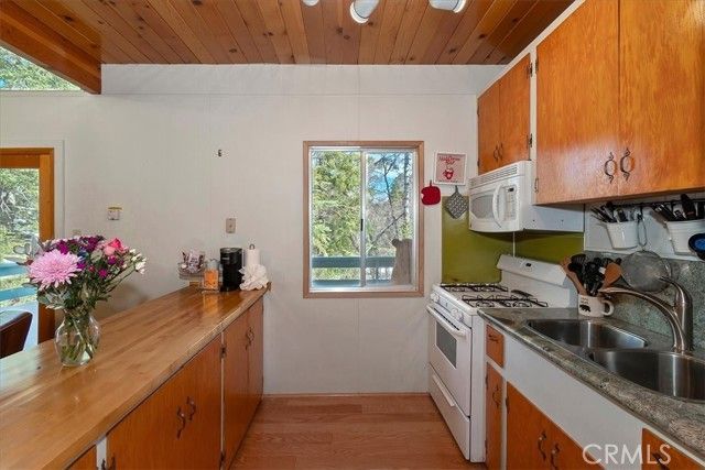 1370 Primrose Court, Big Bear Lake, CA 92315