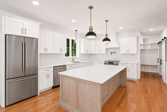 13 Stop River Road, Norfolk, MA 02056
