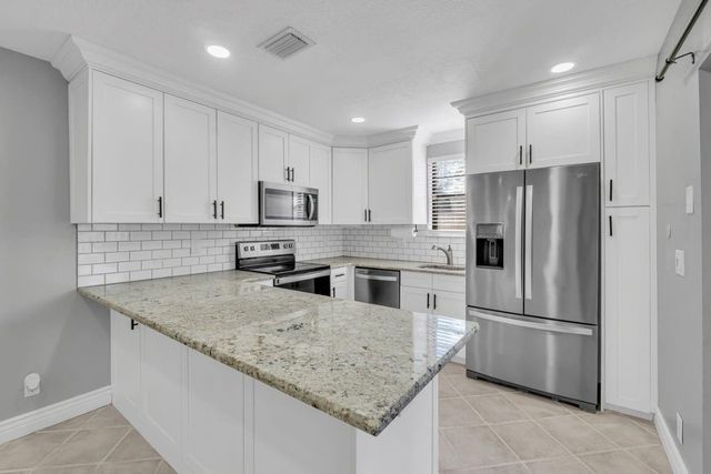 2675 NW 99th Avenue, Coral Springs, FL 33065