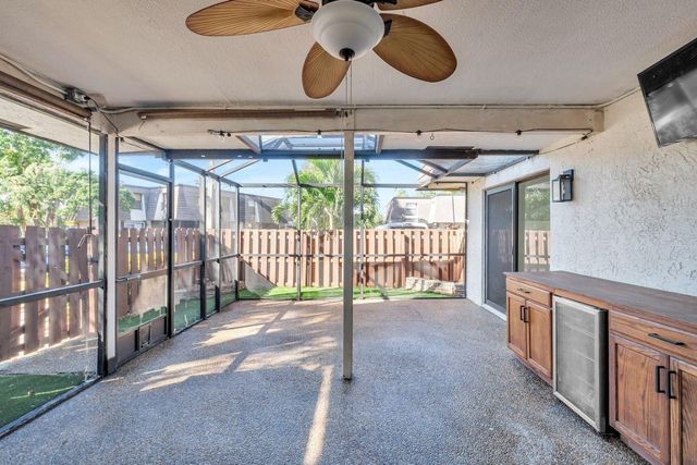 2675 NW 99th Avenue, Coral Springs, FL 33065