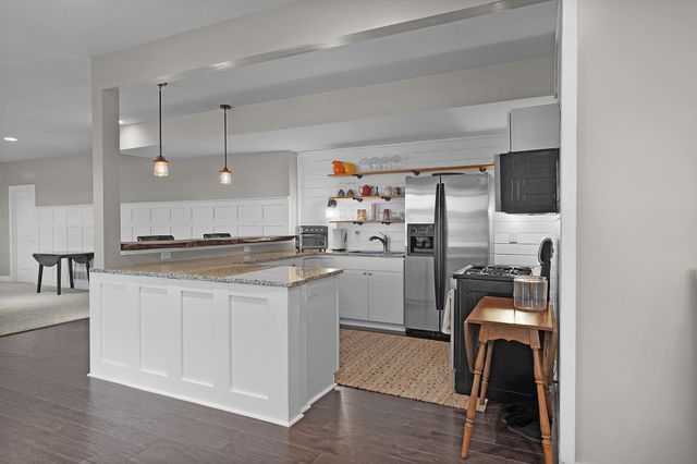 6020 22nd Avenue, Hudsonville, MI 49426