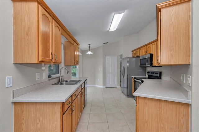 13931 SE 25TH STREET, Morriston, FL 32668