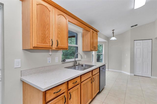 13931 SE 25TH STREET, Morriston, FL 32668