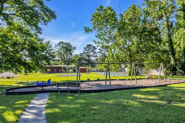 1 Island Point, Huntsville, TX 77340
