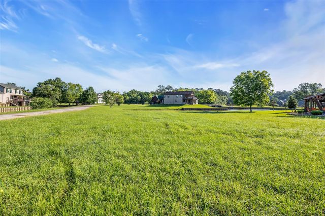 1 Island Point, Huntsville, TX 77340