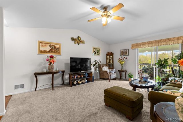 11000 Hayes Street, Grand Blanc, MI 48439