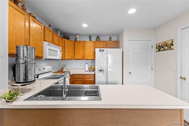 11000 Hayes Street, Grand Blanc, MI 48439