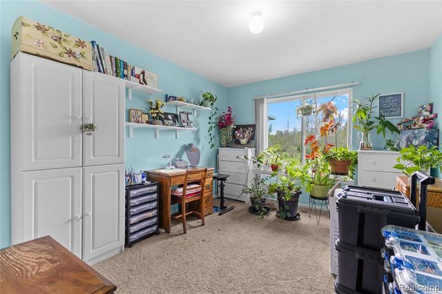 11000 Hayes Street, Grand Blanc, MI 48439