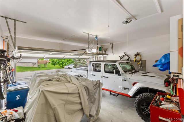 11000 Hayes Street, Grand Blanc, MI 48439