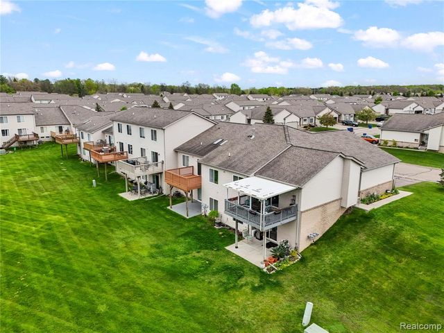 11000 Hayes Street, Grand Blanc, MI 48439