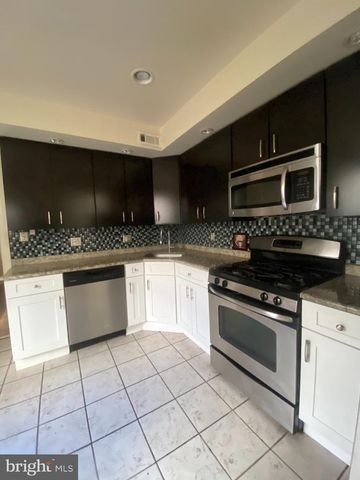 1830 POPLAR ST, Philadelphia, PA 19130