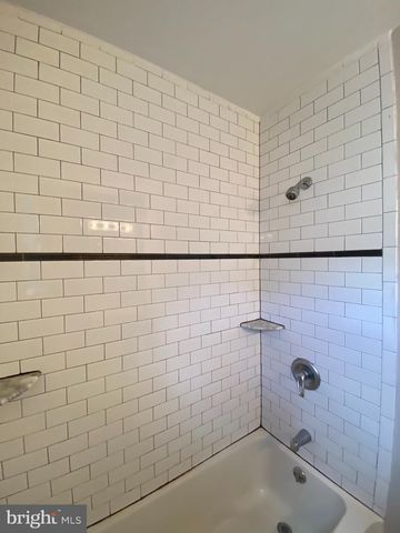 1830 POPLAR ST, Philadelphia, PA 19130