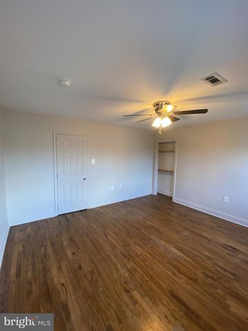 1830 POPLAR ST, Philadelphia, PA 19130