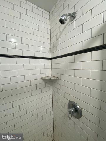 1830 POPLAR ST, Philadelphia, PA 19130