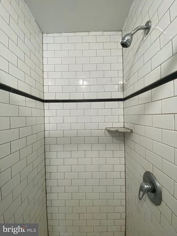 1830 POPLAR ST, Philadelphia, PA 19130