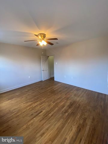 1830 POPLAR ST, Philadelphia, PA 19130