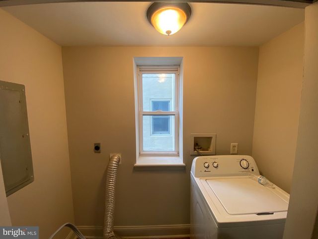 1830 POPLAR ST, Philadelphia, PA 19130