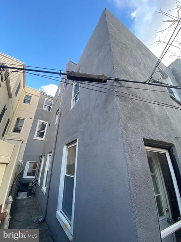 1830 POPLAR ST, Philadelphia, PA 19130