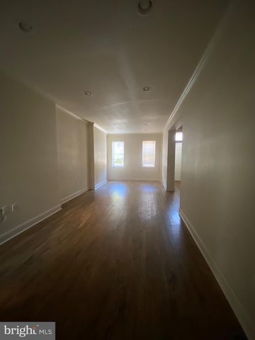 1830 POPLAR ST, Philadelphia, PA 19130