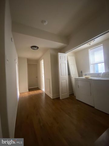 1830 POPLAR ST, Philadelphia, PA 19130