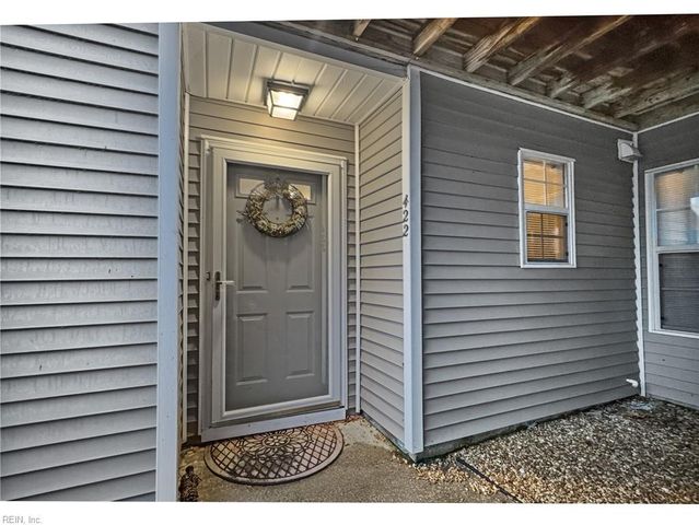 422 Lees Mill DR, Newport News, VA 23608