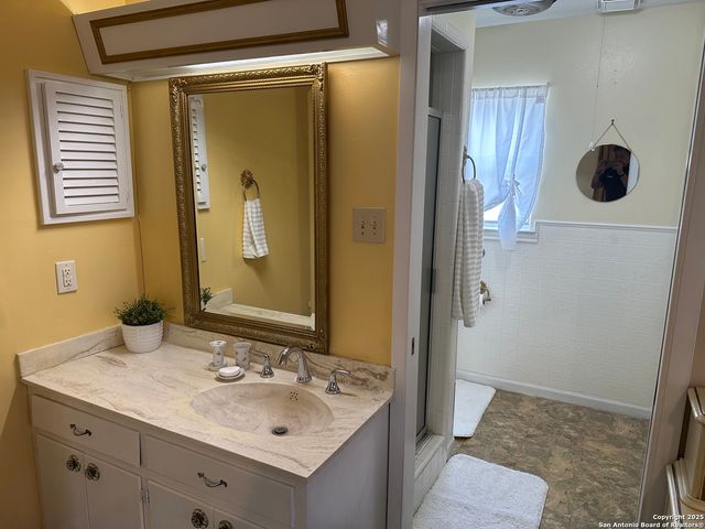 322 glenview, San Antonio, TX 78228