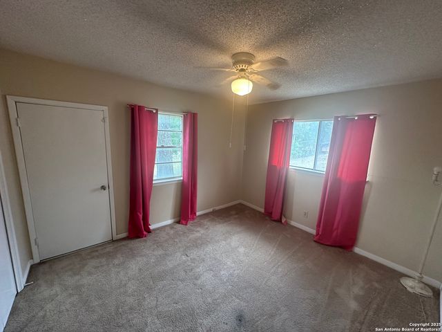 322 glenview, San Antonio, TX 78228