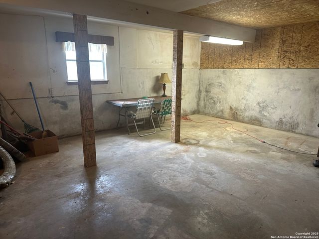 322 glenview, San Antonio, TX 78228