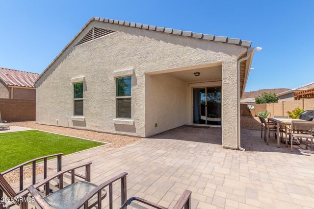 13523 W BRILES Road, Peoria, AZ 85383