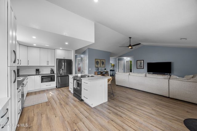 2502 Newry Lane, Wilmington, NC 28411