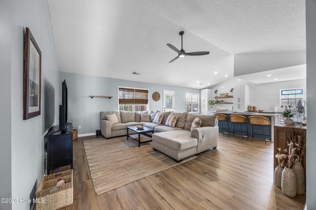 2502 Newry Lane, Wilmington, NC 28411