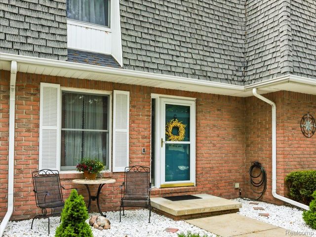 3969 BUTTERNUT Court C, Port Huron, MI 48060
