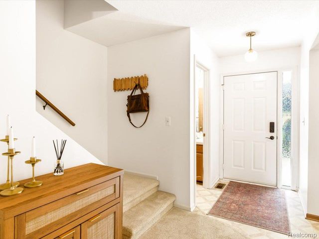 3969 BUTTERNUT Court C, Port Huron, MI 48060