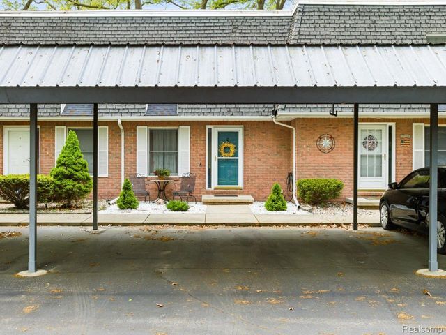 3969 BUTTERNUT Court C, Port Huron, MI 48060