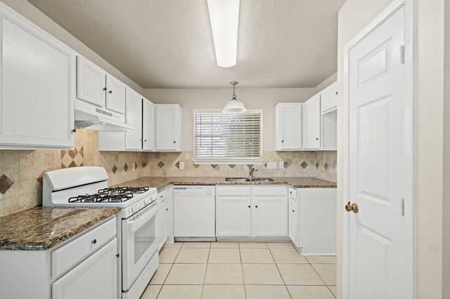 9731 Youngcrest Drive A, Stafford, TX 77477