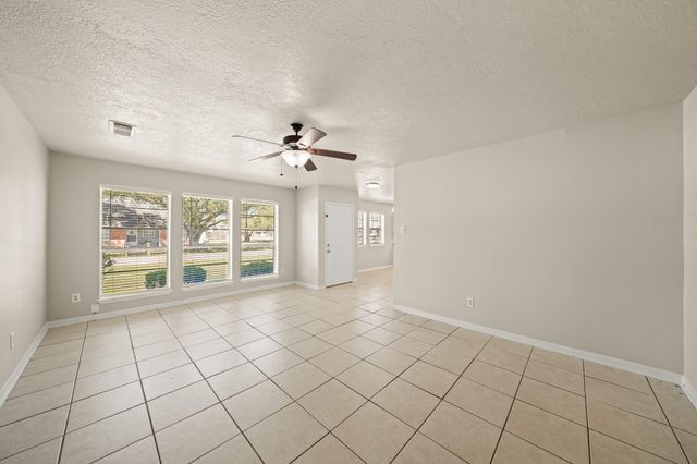 9731 Youngcrest Drive A, Stafford, TX 77477