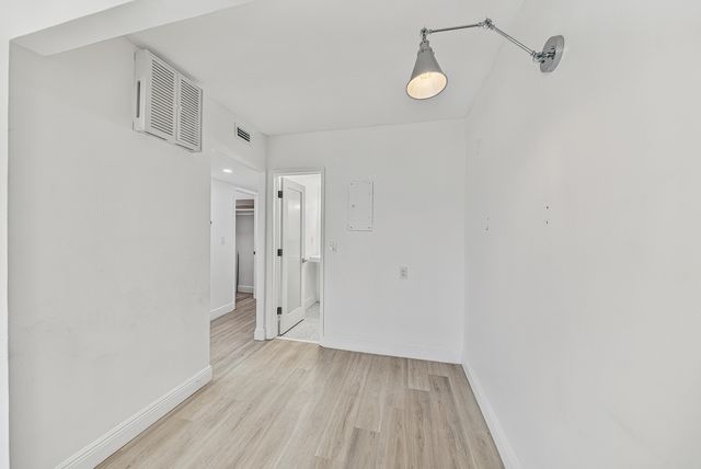 2900 NE 30TH Street D-3, Fort Lauderdale, FL 33306