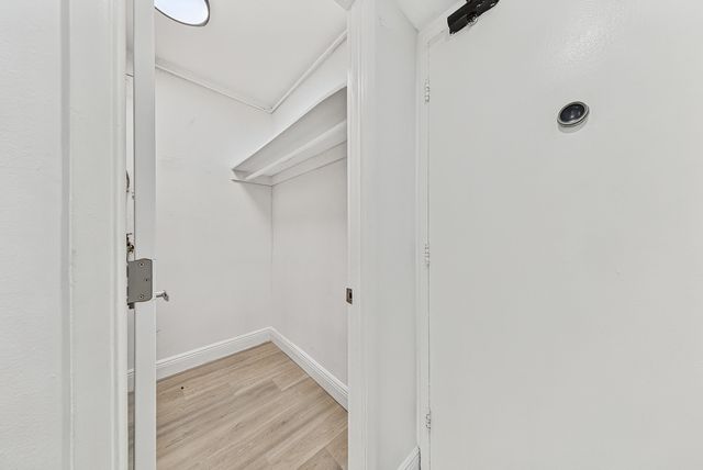 2900 NE 30TH Street D-3, Fort Lauderdale, FL 33306