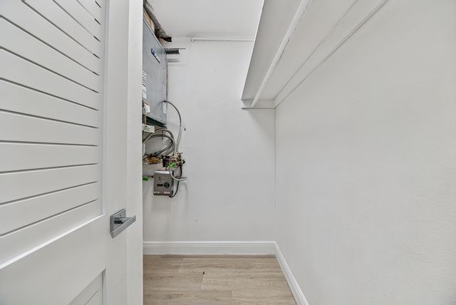 2900 NE 30TH Street D-3, Fort Lauderdale, FL 33306