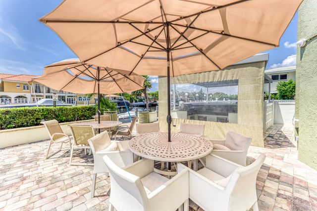 2900 NE 30TH Street D-3, Fort Lauderdale, FL 33306