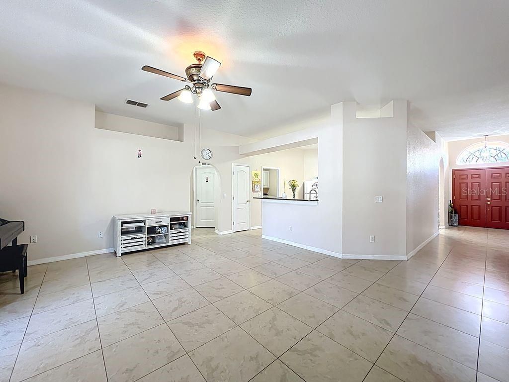 Image 17 of property listing at 2840 LEXINGTON COURT, Oviedo, FL 32765
