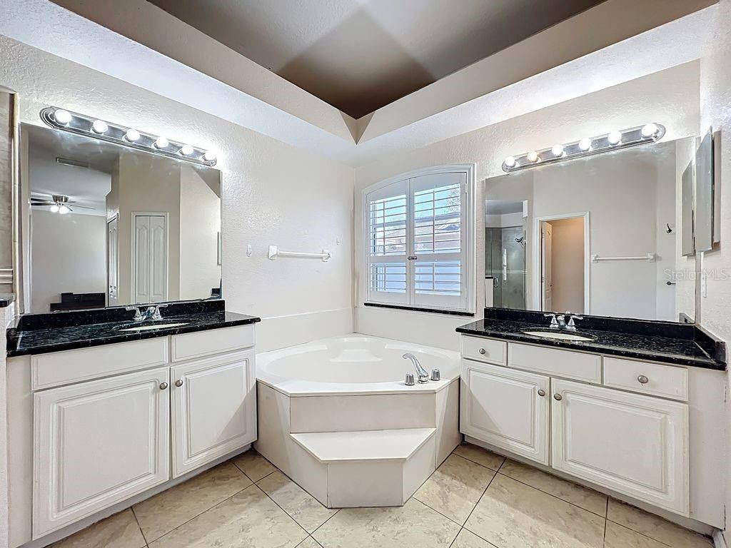 Image 25 of property listing at 2840 LEXINGTON COURT, Oviedo, FL 32765