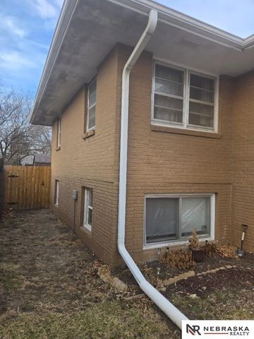 3210 Y Street, Lincoln, NE 68503