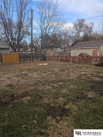 3210 Y Street, Lincoln, NE 68503