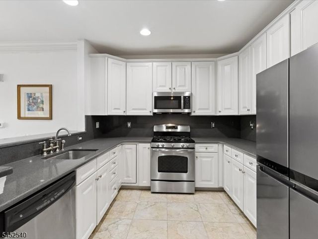 461 Victoria Drive, Bridgewater Twp., NJ 08807